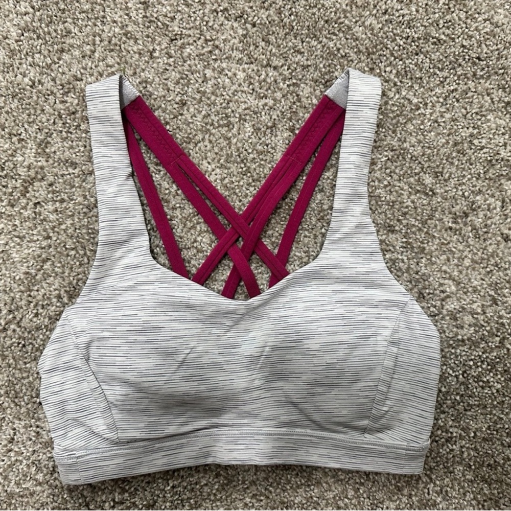Lululemon Free to Be Serene Bra